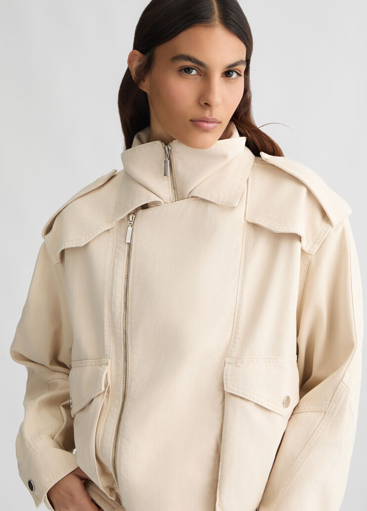 Chaqueta oversize beige